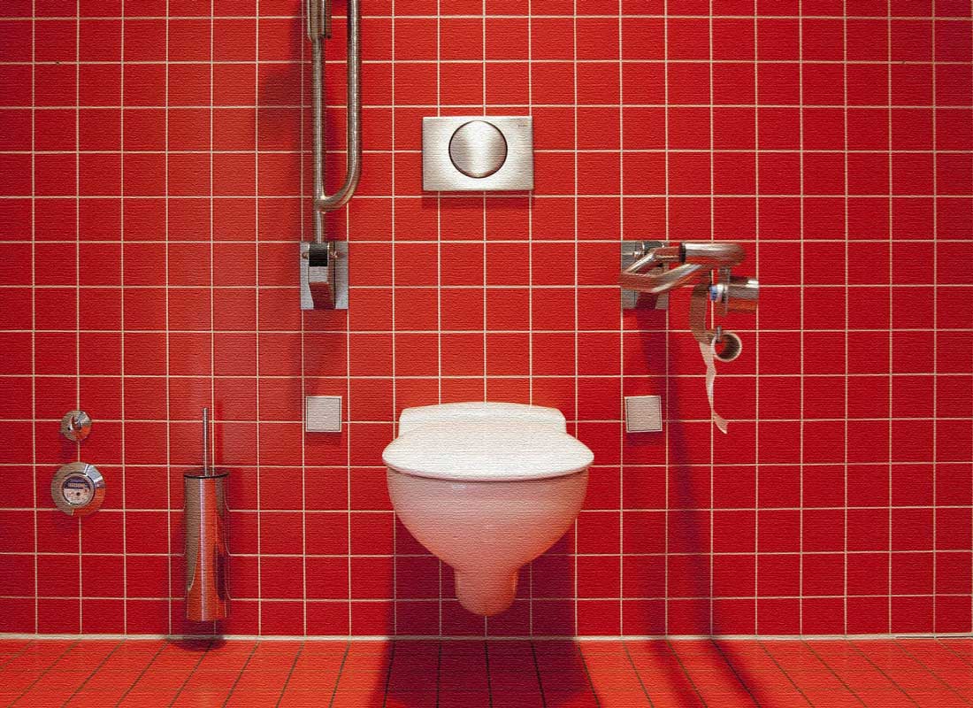 トイレ　赤い壁紙